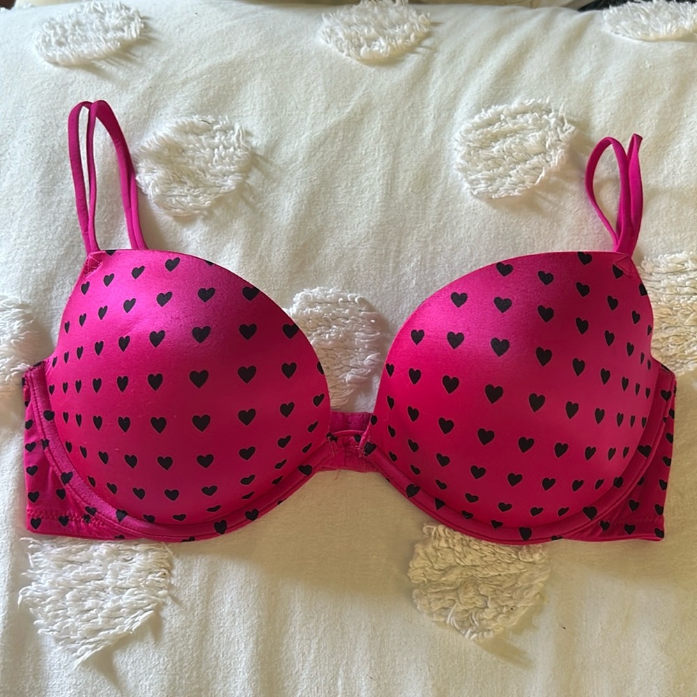 Victoria’s Secret PINK push up bra